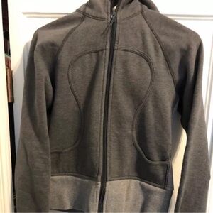 ❤️ Lululemon Gray two tone Scuba Hoodie, Size 6 EUC ❤️ N